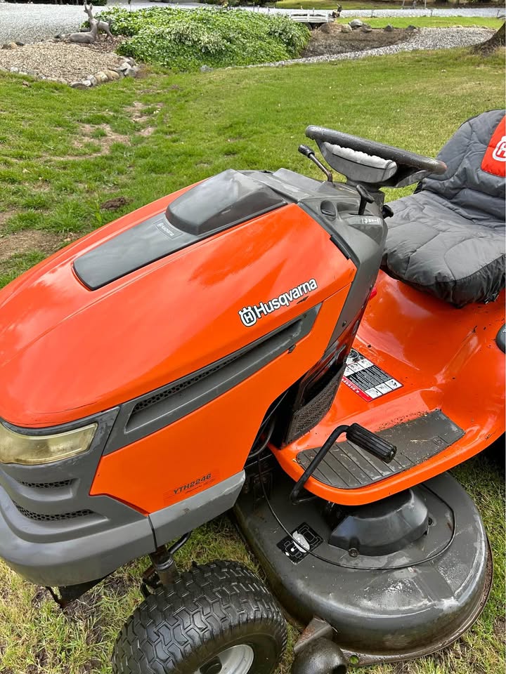 Reliable Husqvarna Lawn Mower for Your Yard Needs