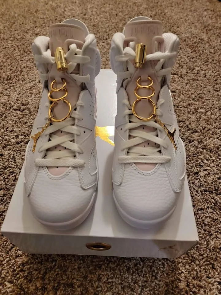 WMNS AIR JORDAN 6 RETRO Sneakers