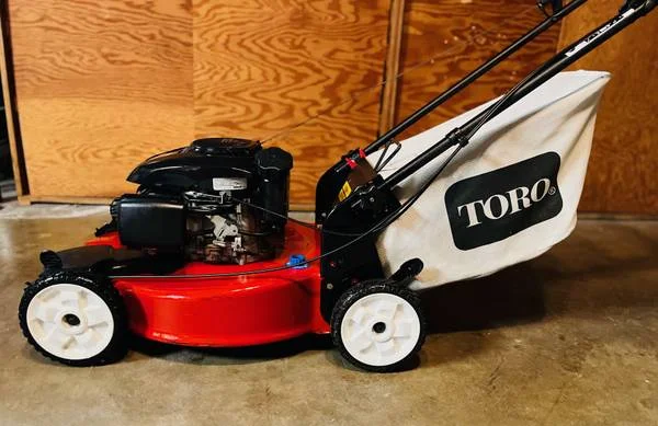 TORO Recycler Lawn Mower