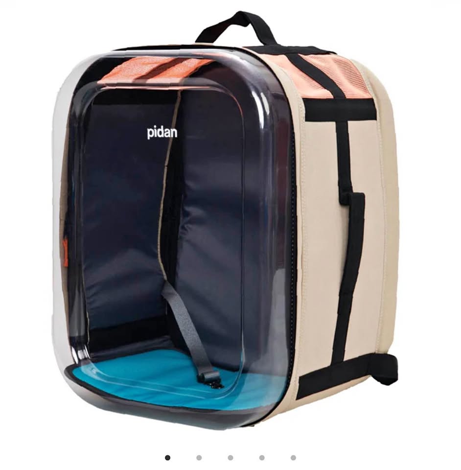 Premium Pet Travel Companion