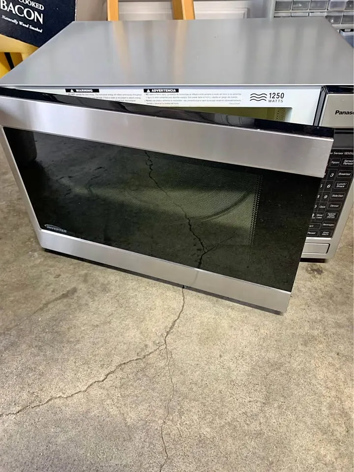 Panasonic Inverter Sensor 1250W Countertop Microwave