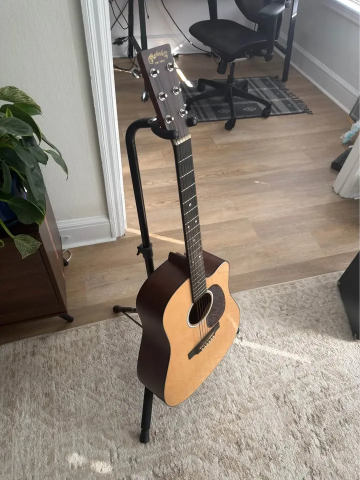 Martin Road Series Special Dreadnought Cutaway Acoustic-Electric Guitar - Natural