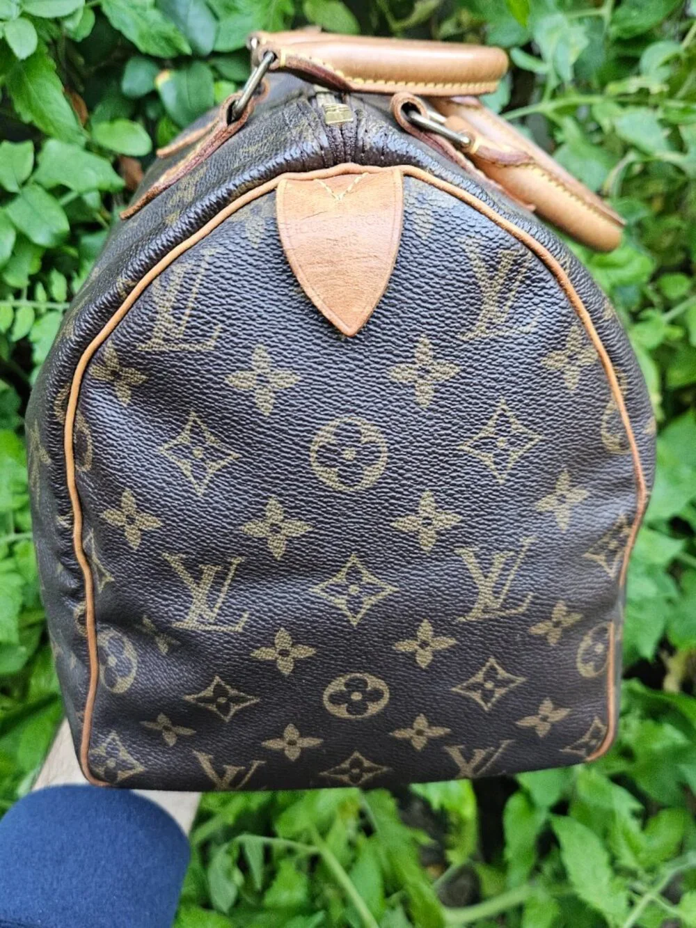 Timeless Elegance: Authentic Louis Vuitton Monogram Handbag