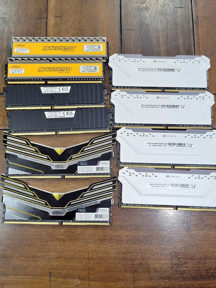 Corsair, OLOY, Crucial RAM Module