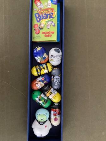 Mighty Beanz Collector's Set