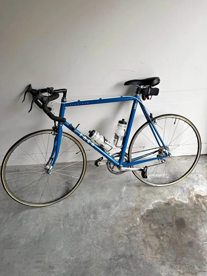 2000 Trek 1000 Series Aluminum Road Bike